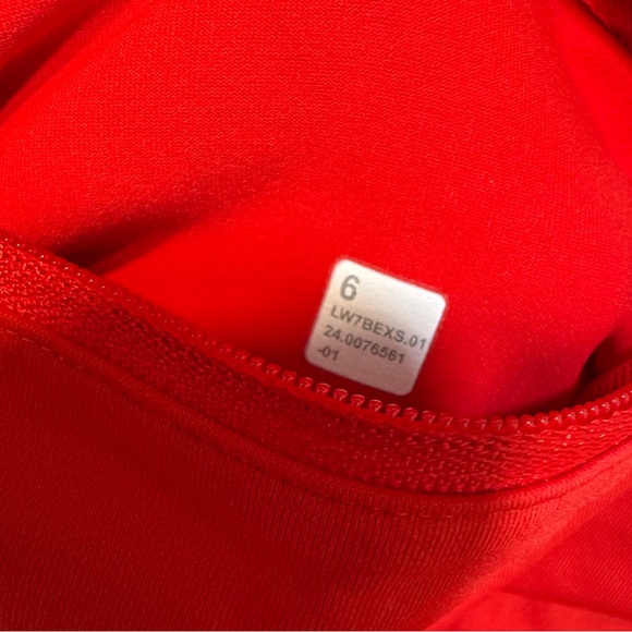 Lululemon Speed Up High-Rise Lined Short 2.5" EUC Size 6 - Picture 7 of 7